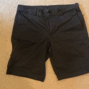 The North Face Men’s 6-pocket shorts